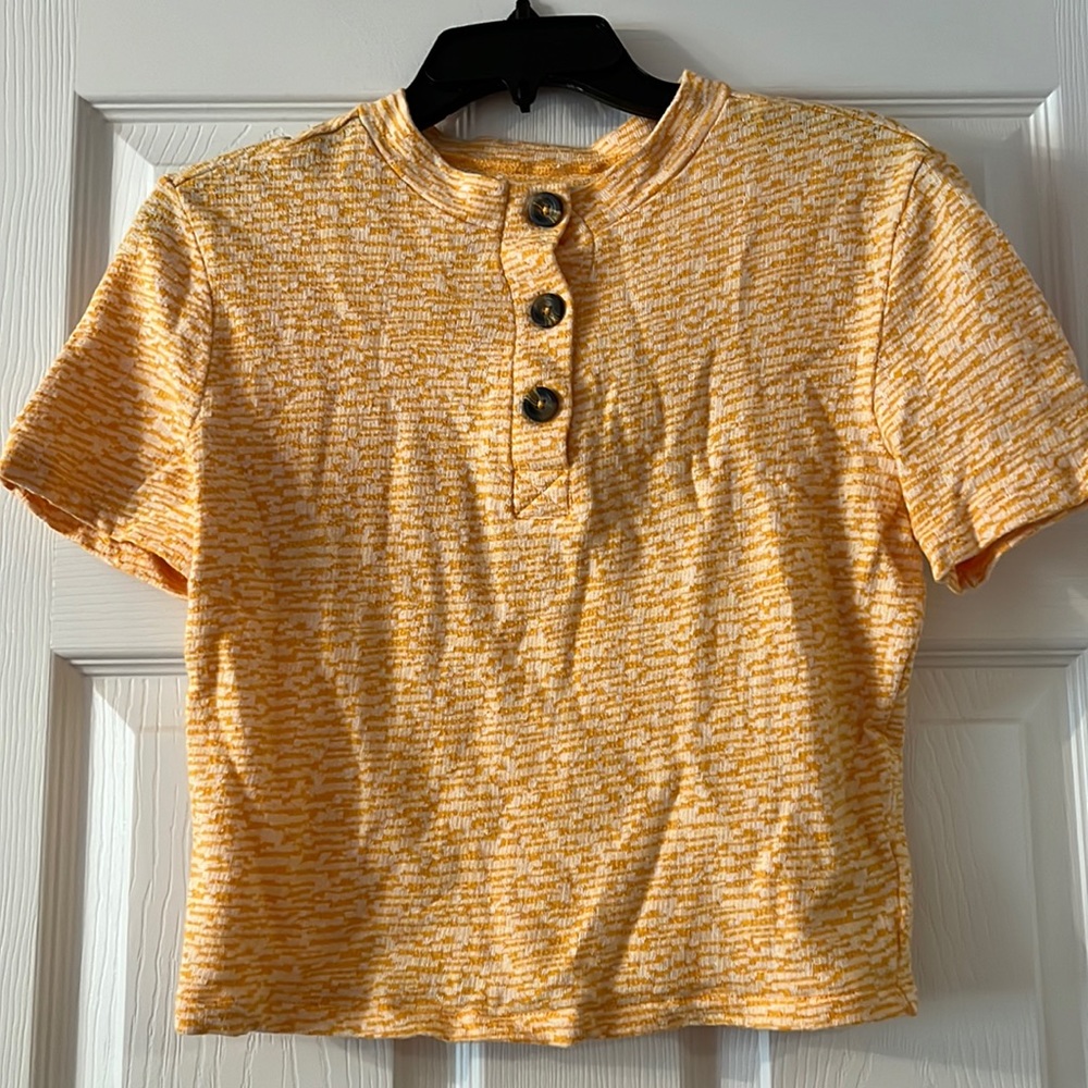 Urban Outfitters top L